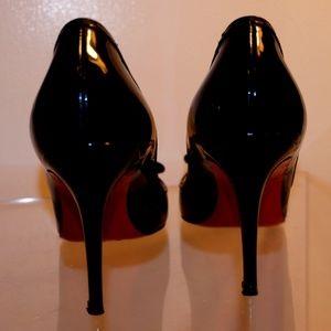 Milady Patent Leather Bow Peep-Toe Louboutin pump
